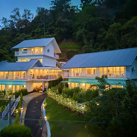 Ice Mist Pool Resort Munnar By Voye Homes Exterior photo