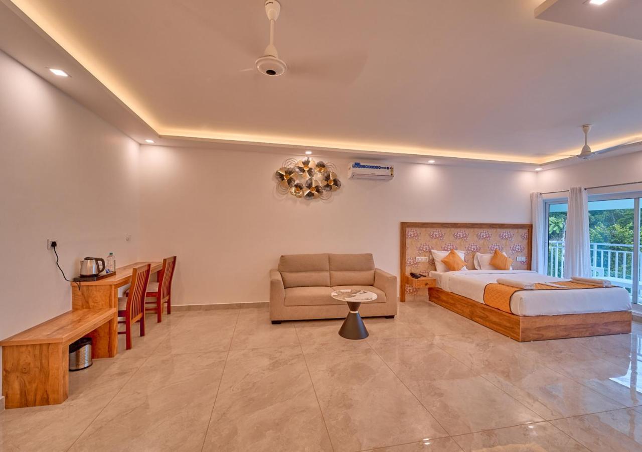 Ice Mist Pool Resort Munnar By Voye Homes Exterior photo