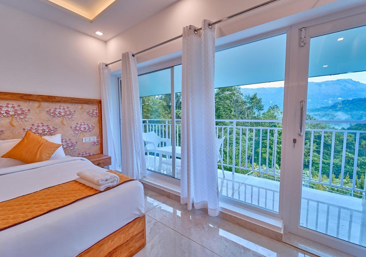 Ice Mist Pool Resort Munnar By Voye Homes Exterior photo