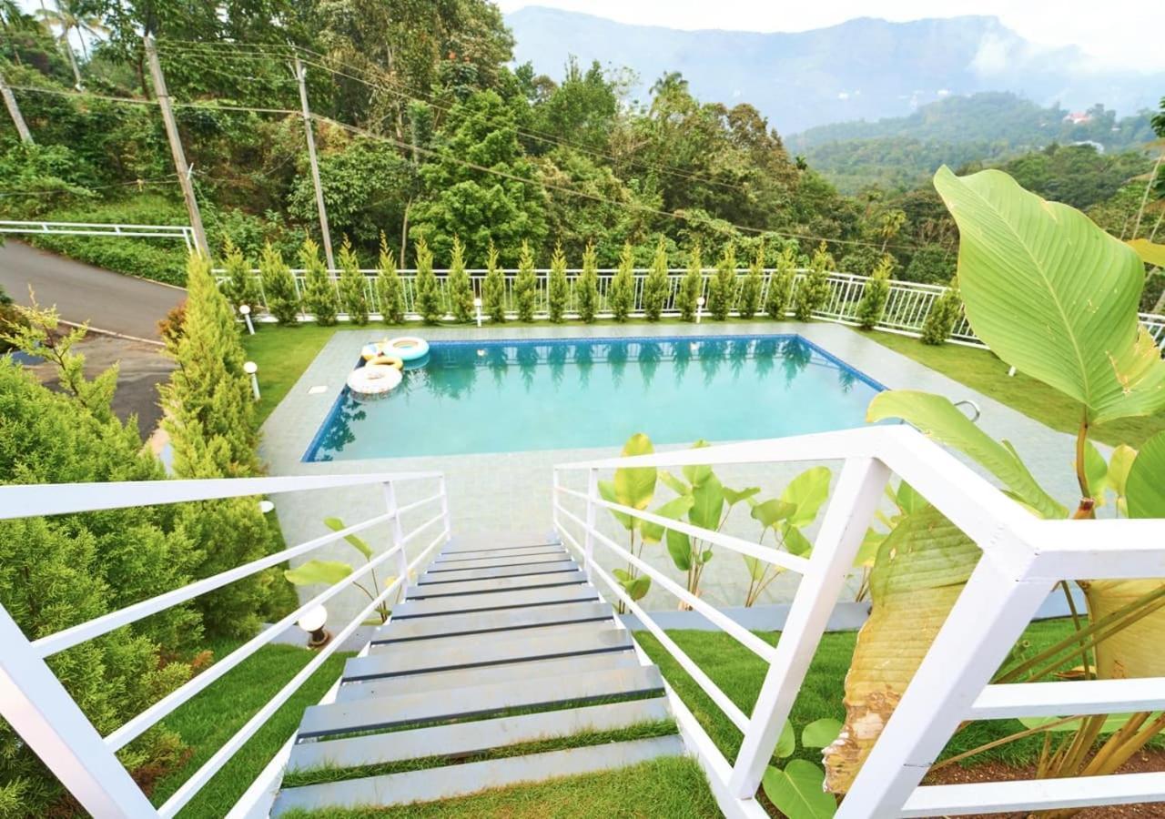Ice Mist Pool Resort Munnar By Voye Homes Exterior photo